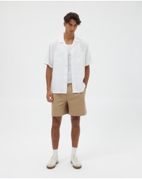 AERE - Ezra Pleated Shorts