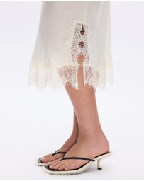 Minima Esenciales - Rosalie Lace Detail Midi Skirt