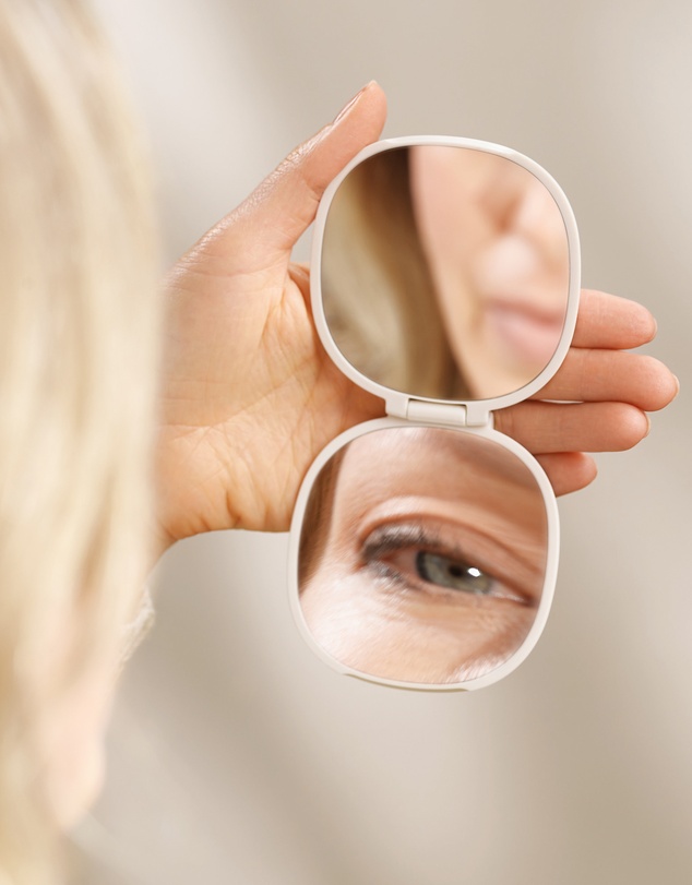 Joseph Joseph - Viva 2-in-1 Compact Magnifying Mirror (Shell)