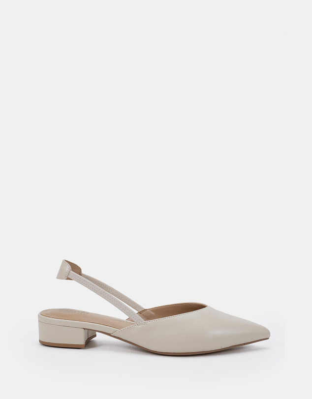 Clarks - Lova Ecru