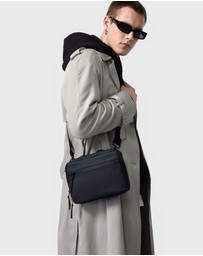 Gaston Luga - Däsh - Box Crossbody Waterproof Shoulder Carry Bag