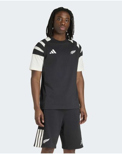 Black / Off White