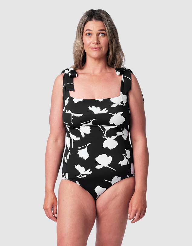 UNE PIECE - Classic Square Neck One Piece Swimsuit