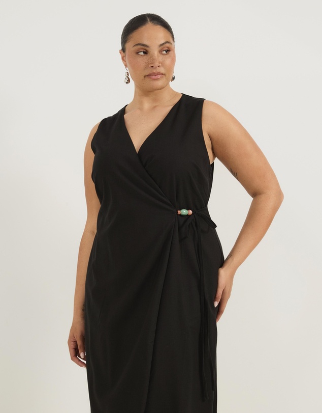 Atmos&Here Curvy - Chloe Midi Wrap Dress With Bead Detail