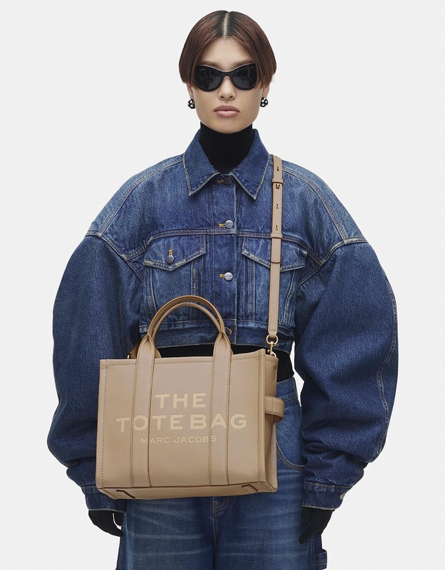 Marc Jacobs - The Leather Medium Tote Bag