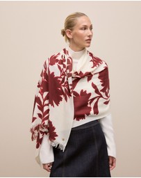 Trenery - Roselle Fine Wool Scarf in Red Mahogany