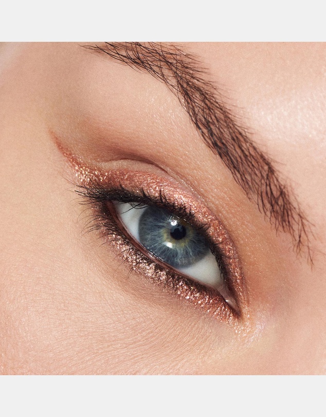 MAC - Dazzleshadow Liquid Eyeshadow