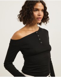 Atmos&Here - Samantha Off-Shoulder Rib Top