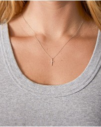 Bianc - Medium Cross Necklace