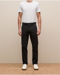 Trenery - Regular Fit Chino in Black