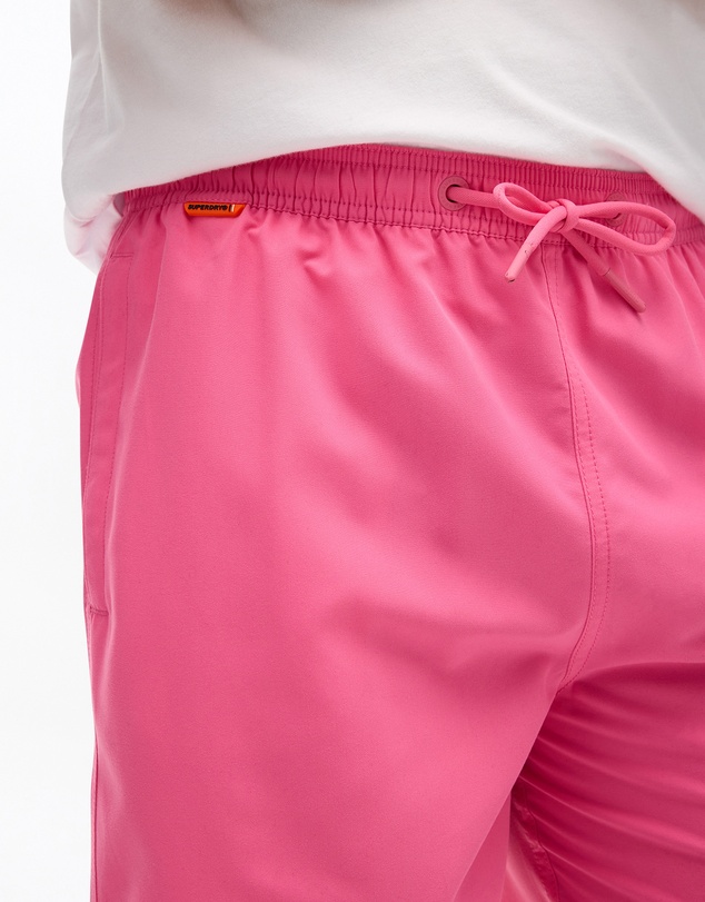 Superdry - Essential 17