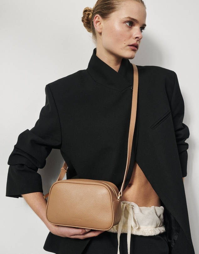 VESTIRSI - Vera Latte Camera Crossbody Bag