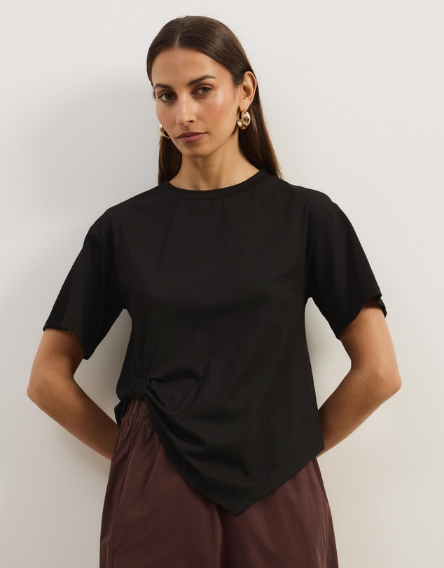 Atmos&Here - Lorrie Twist Waist T-Shirt
