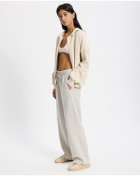 adidas Sportswear - Essentials Small Logo Feel Cozy Open-Hem Pants