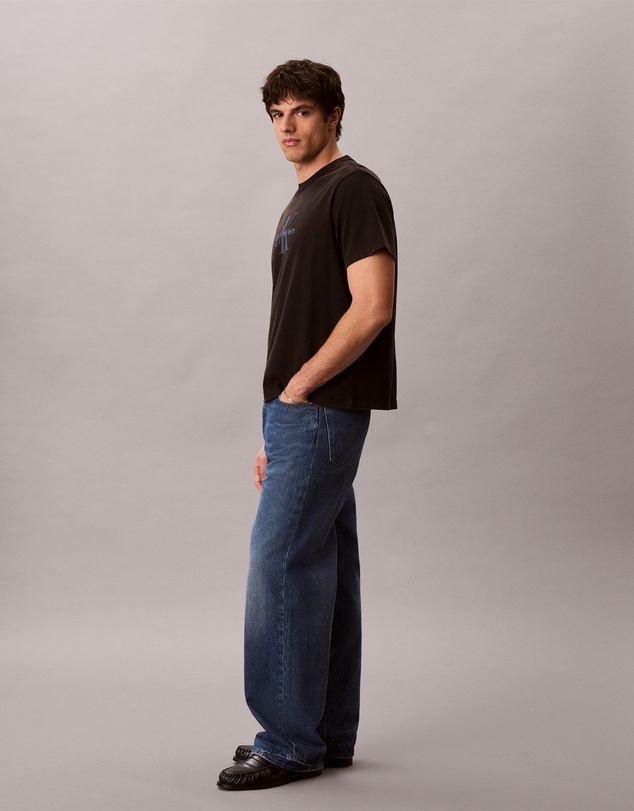 Calvin Klein Jeans - Acid Wash Monologo Graphic Relaxed T-Shirt