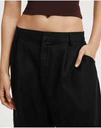 Cotton On - Luxe Linen Bermuda Shorts