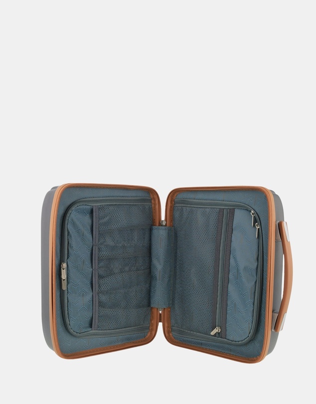 Pierre Cardin - Pierre Cardin Classique Medium Hard Shell with Mini Beauty Case Set + Leather Tag