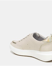 Naturalizer - Tilda Lace-Up Sneaker - Porcelain