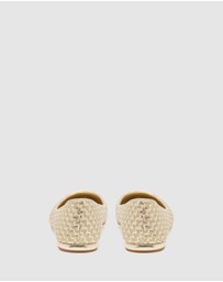 Nine West - Speakup