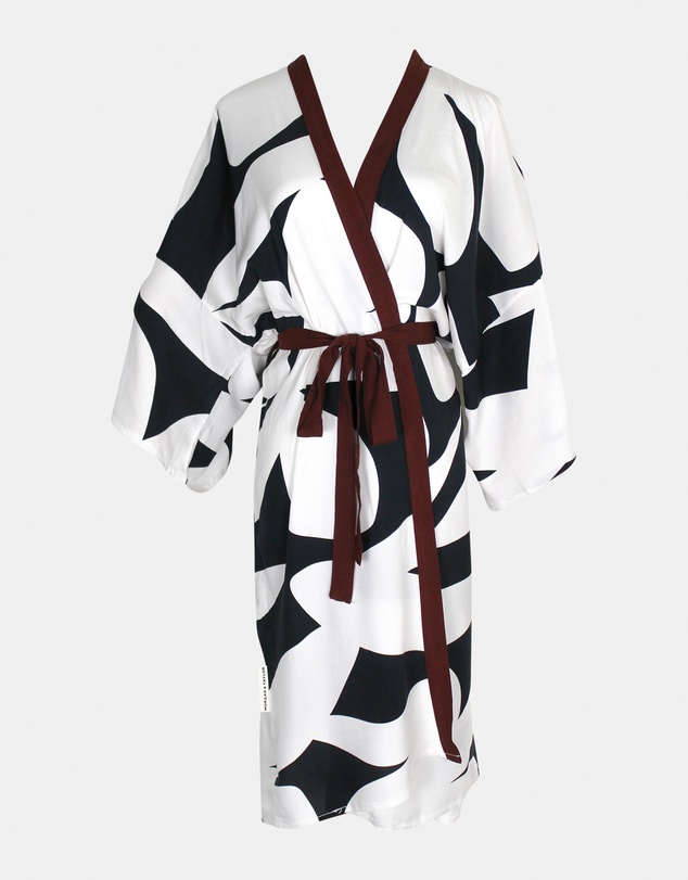 Morgan & Taylor - Primavera Beach Robe in Black
