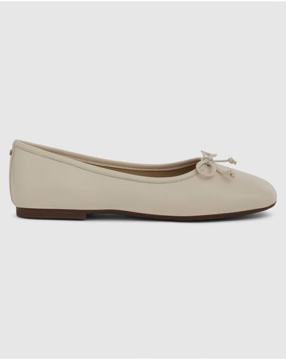 MOD IVORY GLOVE