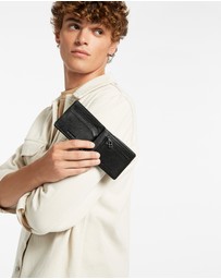 Status Anxiety - Leonard Wallet