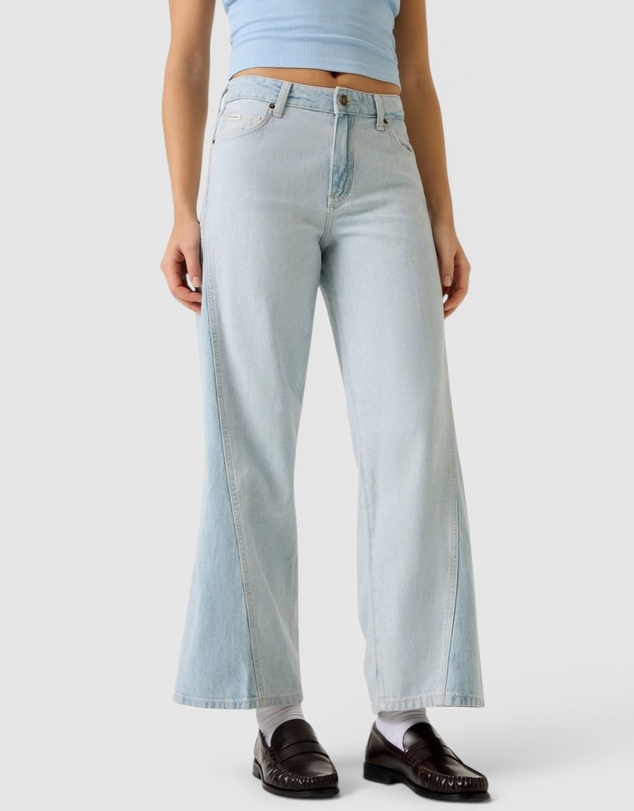 GUESS Jeans - GUESS JEANS G11 High-Rise Wide Leg Twisted Jeans