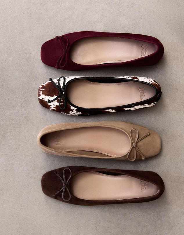 Wittner - Armenia Casual Flats Berry Suede