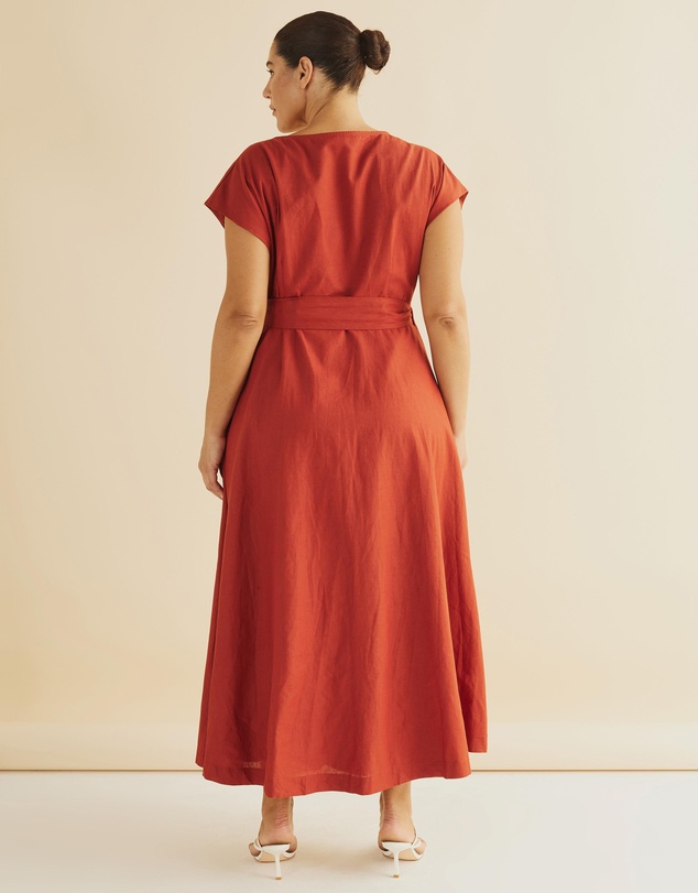 Atmos&Here Curvy - Lou Linen Blend Wrap Maxi Dress
