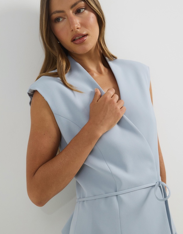 Atmos&Here - Marnie Sleeveless Blazer With Extended Shoulder