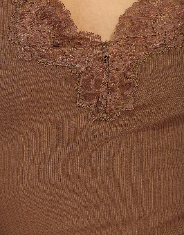 Belle & Bloom - Soft Touch Ribbed Lace Tee