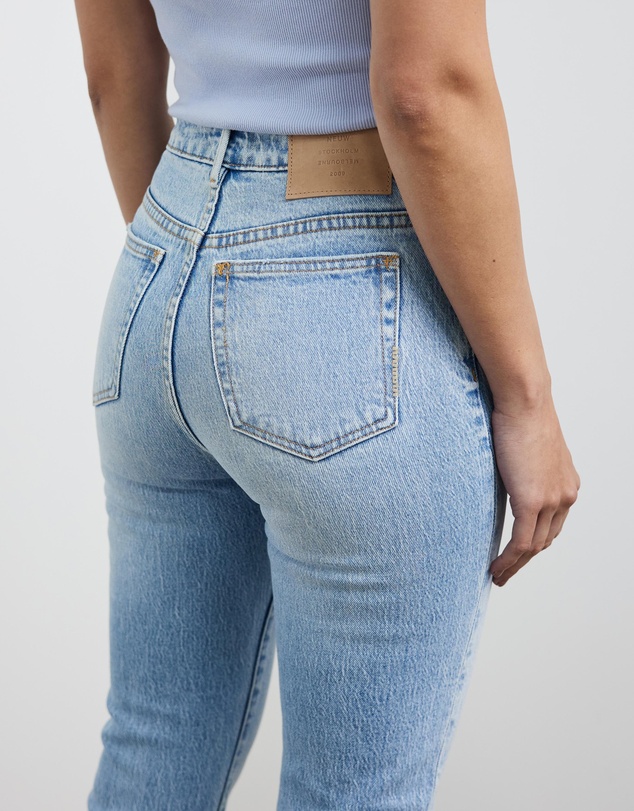 Neuw - Lola Mom Jeans