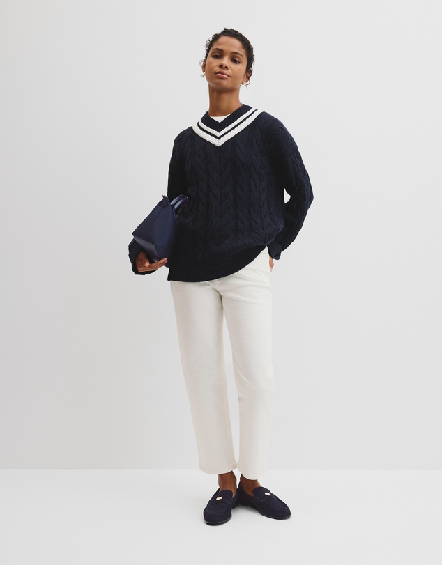 Country Road - V-neck Cable Knit