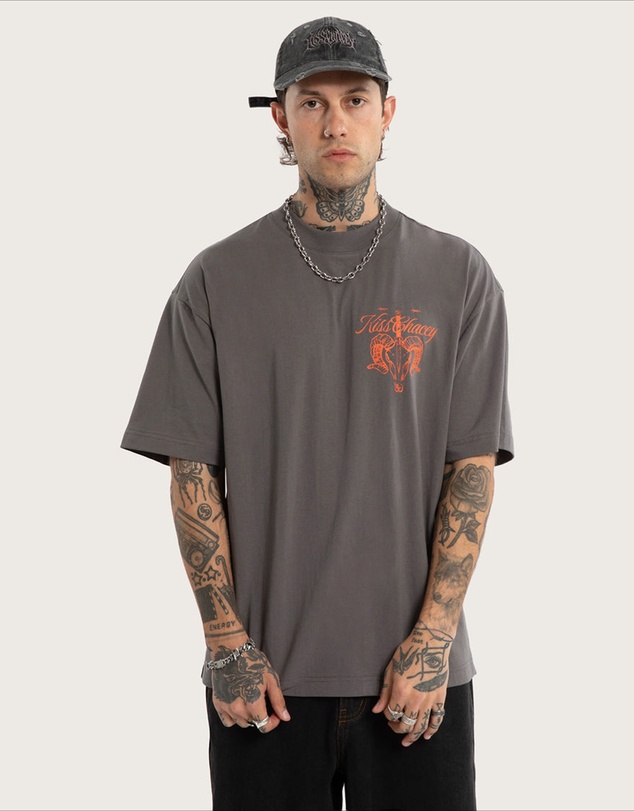 Kiss Chacey - Ram Street Tee