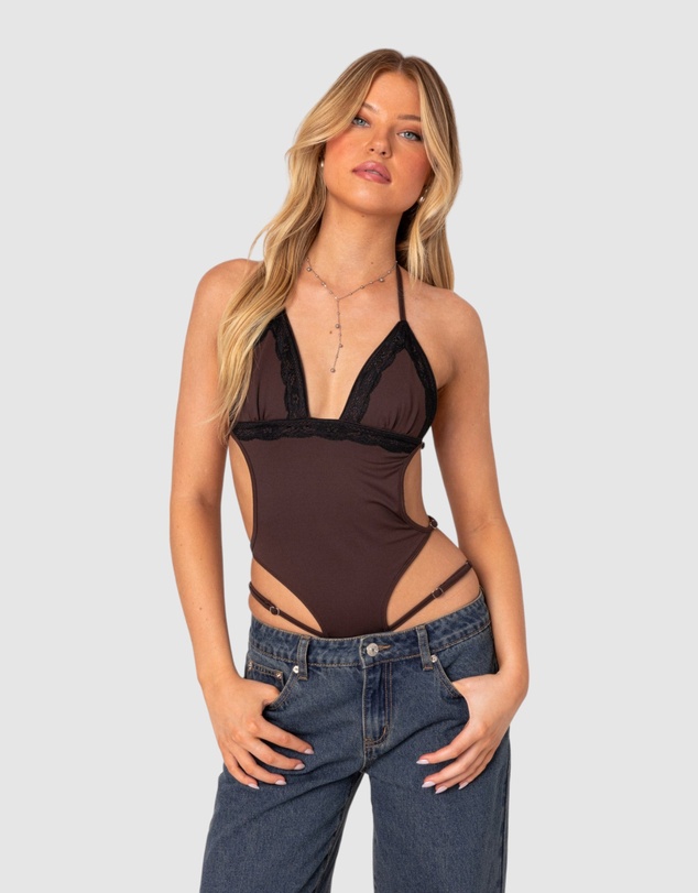EDIKTED - Strappy Lace Trim Bodysuit