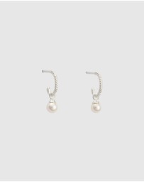 Kirstin Ash - Tiny pearl Hoops