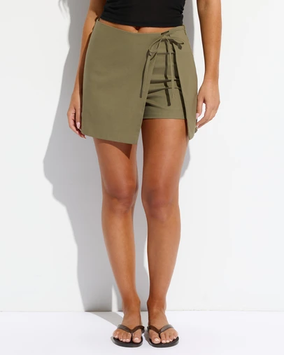 Dazie - Elaina Linen Blend Wrap Skort