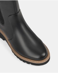Hush Puppies - Wella