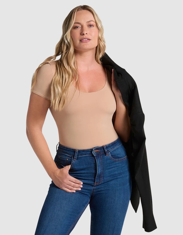 Leonisa - Essential Boldly Short Sleeve Shaping Tummy Control Bodysuit