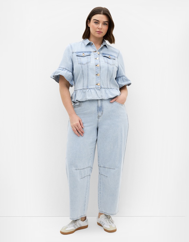 City Chic - Plus size Florence Crop Denim Jacket - light wash
