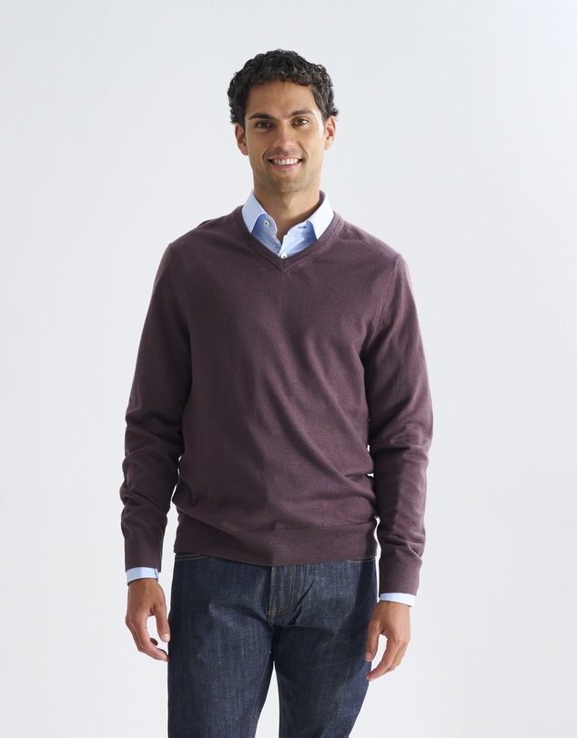 3 Wise Men - 3 Wise Men Fisher V Neck Merino Knit - Merlot