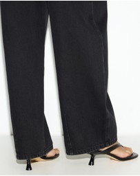 Dazie - Tokyo Mid Rise Relaxed Leg Jeans