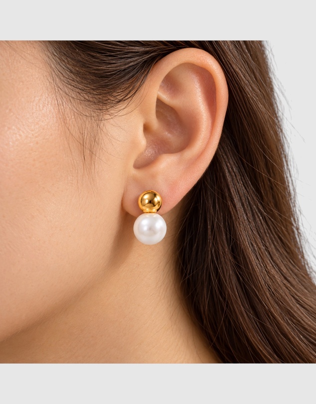 Honey and Beau - Lustre Pearl Earrings