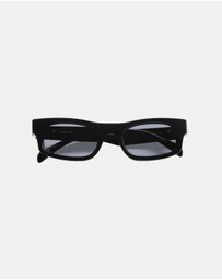 Soda Shades - Rozalia Russia x Soda Shades - Shade 003 Black