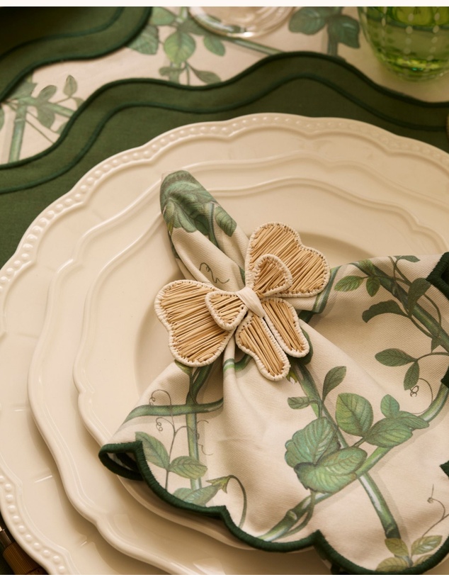 Tablescaped - MHI Petite Ivy Collection - Set of 4 Napkins