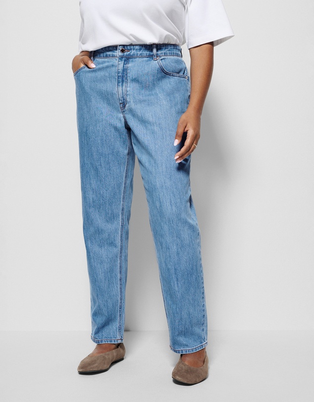 Commonry - The Mid Rise Slim Jean