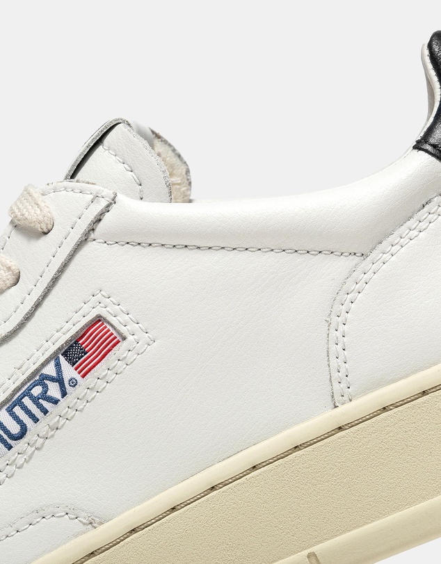 Autry - Medalist Low Sneakers - Men's