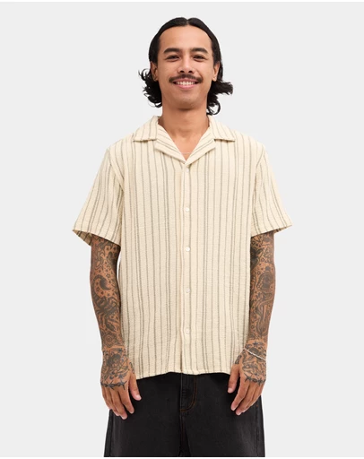 RVCA - Mens Vacancy Stripe Short Sleeve Shirt
