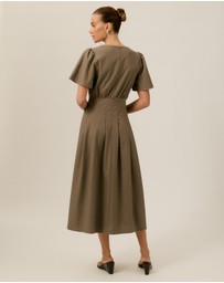 Tussah - Merlyn Midi Dress