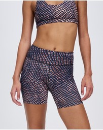 AVE Active - Snake Shorts